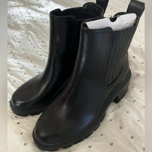 Chelsea boots NWT
